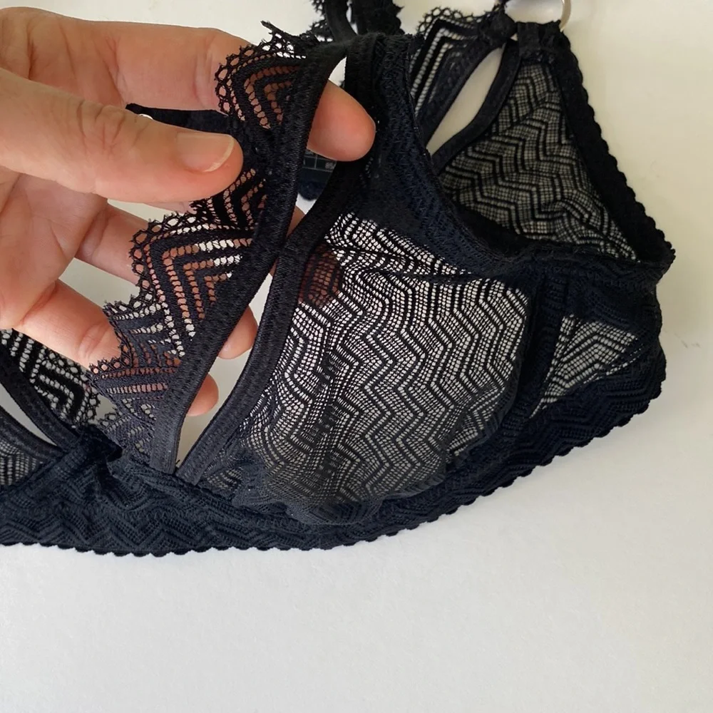 Lonely Lingerie Misha Underwire Lace Bra size 32A - Picture 4 of 11